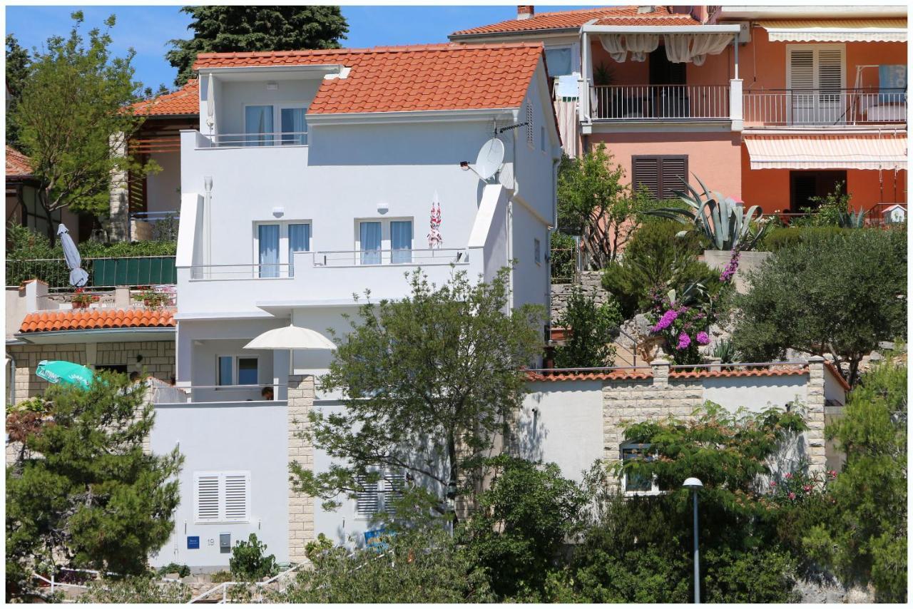 Apartments Elvis Primosten Exterior photo